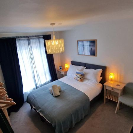 אקסמות' Number 15 Luxurious Two Bedroom Apartment מראה חיצוני תמונה
