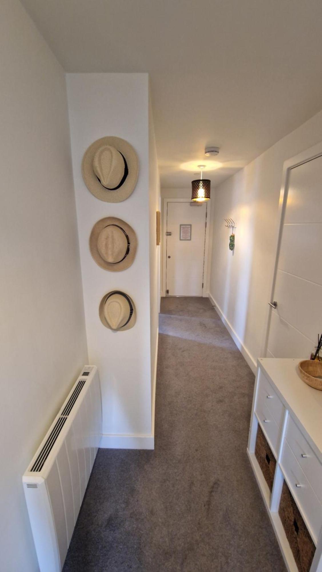 אקסמות' Number 15 Luxurious Two Bedroom Apartment מראה חיצוני תמונה
