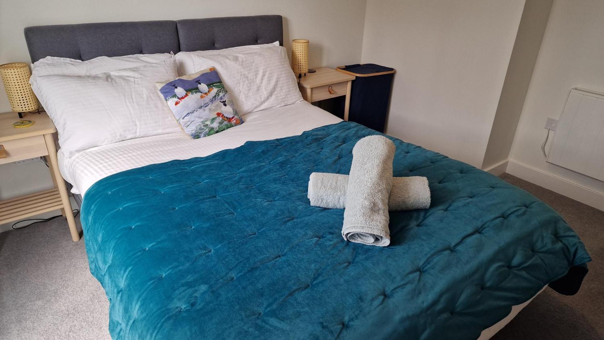 אקסמות' Number 15 Luxurious Two Bedroom Apartment מראה חיצוני תמונה